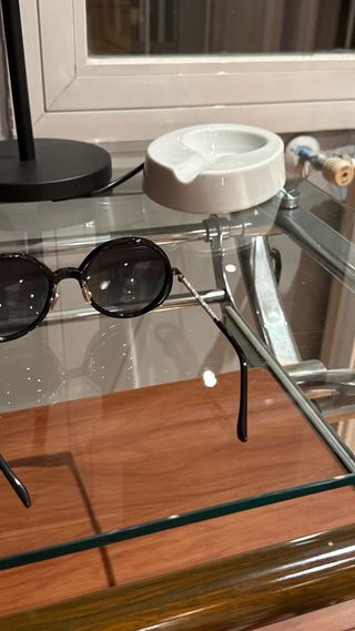 Gafas de sol Jimmy Choo negras y doradas