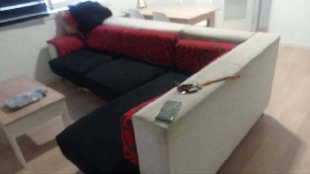 Sofá modular tela negro y rojo