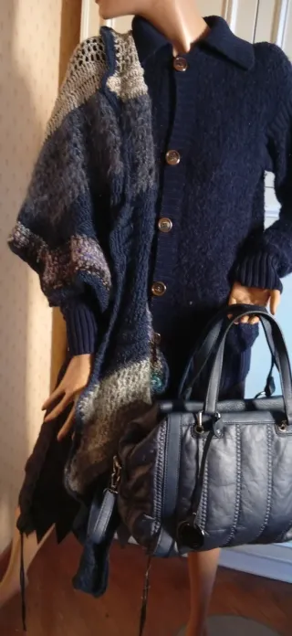 Maxi sciarpa in lana , articolo artigianale