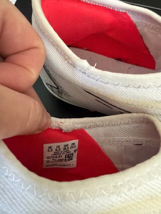 Botas de fútbol Puma Ultra Blancas y Rojas