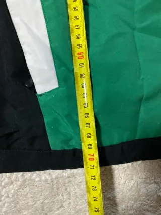 Chaqueta deportiva Adidas verde y negra