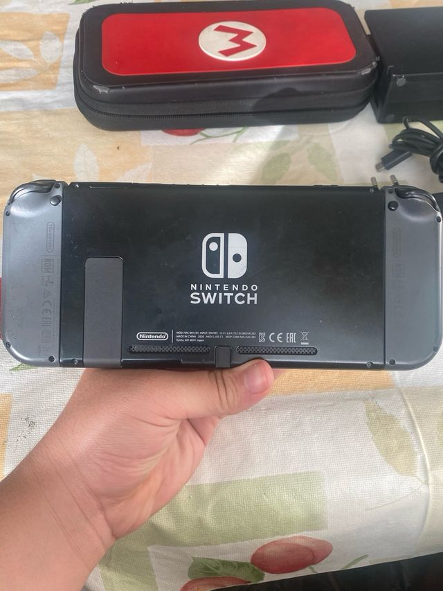 Nintendo Switch + Accessori
