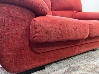Sofá 2 plazas rojo teja.