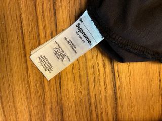 Camiseta Supreme Manga Larga Negra