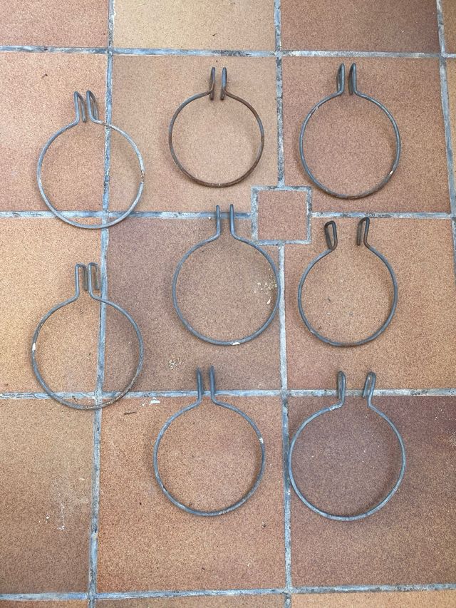 Colgadores de hierro resistentes para macetas