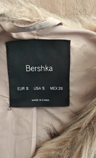 Gilet pelliccia sintetica Bershka