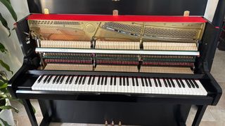 Piano acústico Kawai K2