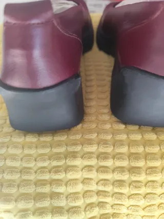 Zapatos Zara Piel Granate Talla 39 Nuevos