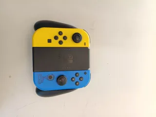 Nintendo Switch Edición Fortnite + Accesorios