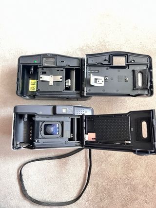 Fotocamere vintage Nikon e Olympus