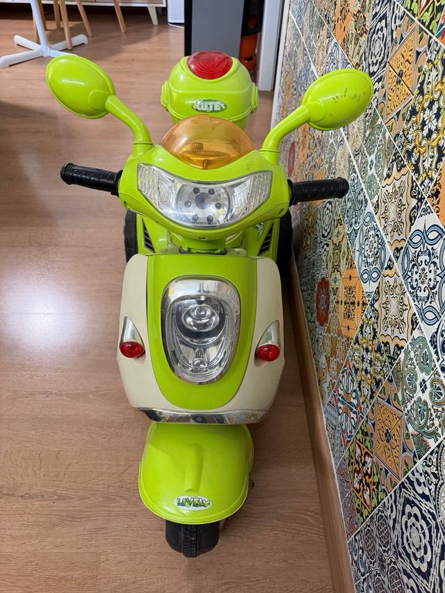 Moto Eléctrica Infantil Batería