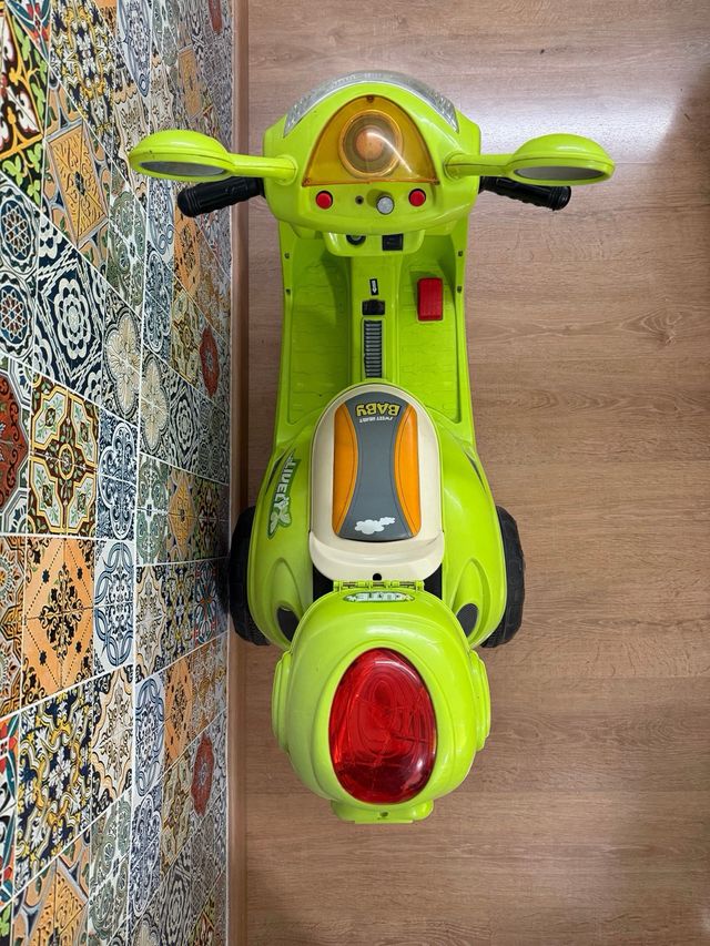 Moto Eléctrica Infantil Batería
