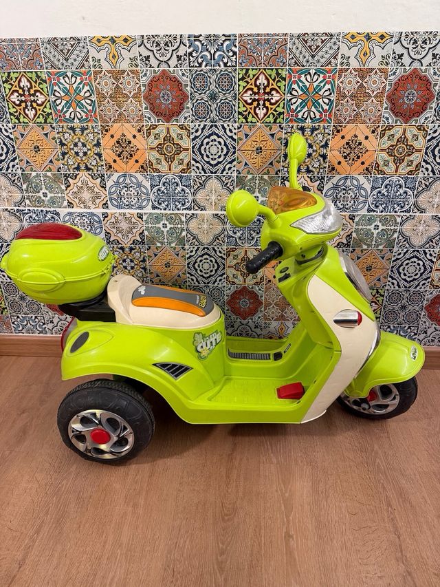 Moto Eléctrica Infantil Batería