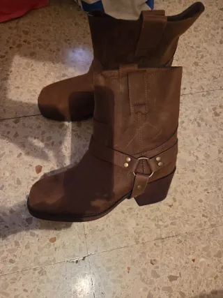Botas de piel Nievas marrones