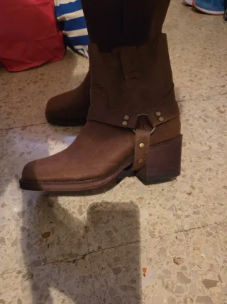 Botas de piel Nievas marrones
