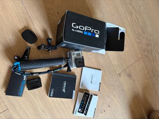 GoPro HERO3+ Plata con palo y funda acuatica