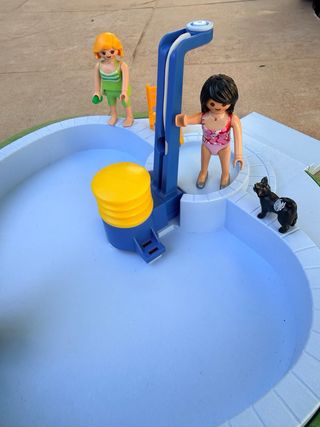 Playmobil Piscina con figuras y perro