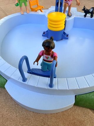 Playmobil Piscina con figuras y perro