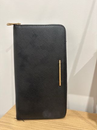 Cartera Stradivarius