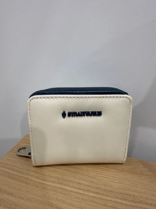 Cartera Stradivarius