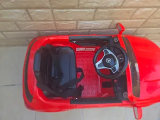Coche eléctrico infantil Mercedes AMG