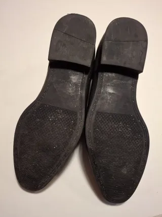 Zapatos de vestir hombre (negros). Marca Zara