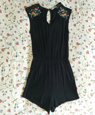 Pack 1 vestido y 1 mono corto