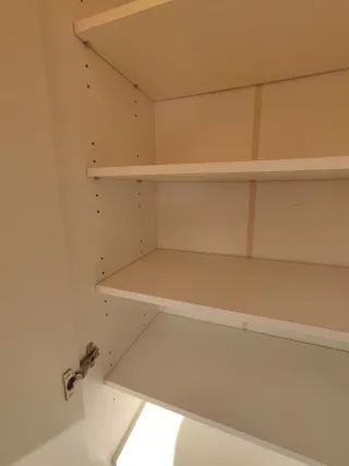 Armario blanco de madera 180 alto