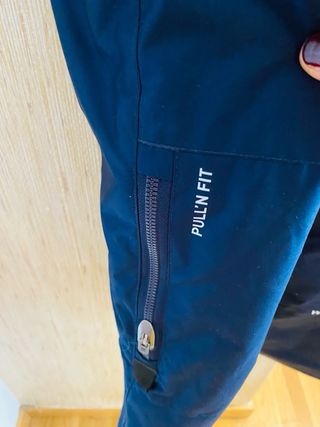 Pantalón de nieve a estrenar Decatlón T 12-14