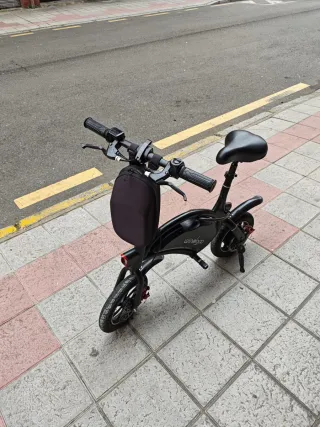 Patinete eléctrico con asiento
