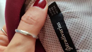 Americana Stradivarius Roja Talla S. Color fucsia