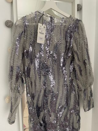 Vestido Zara lentejuelas gris talla M
