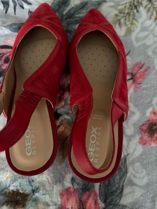 Zapatos de ante rojos