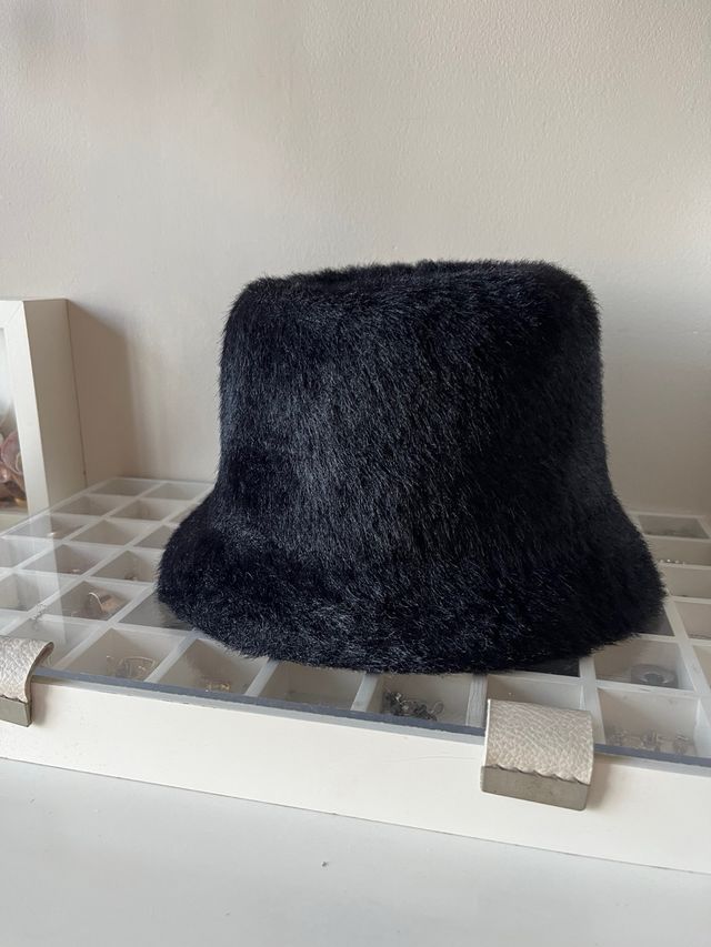 Sombrero bucket pelo negro