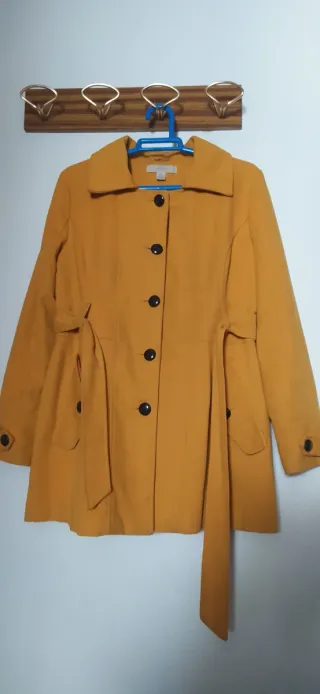 Abrigo Sfera Talla M Amarillo