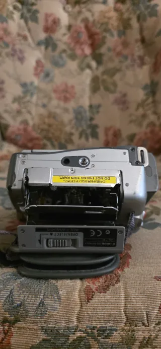 Videocamera Canon MV400i