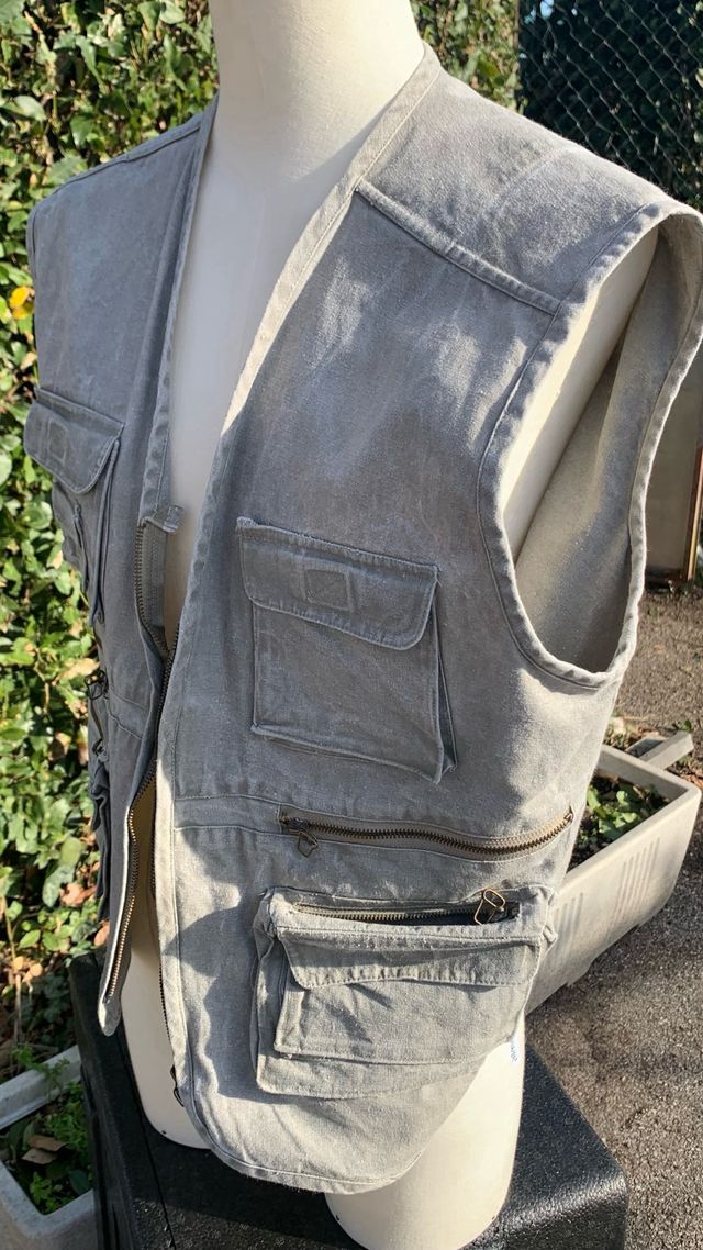 Gilet da caccia multitasche grigio