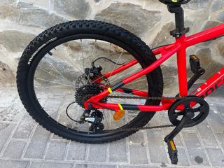 Bicicleta Montaña Rockrider Roja