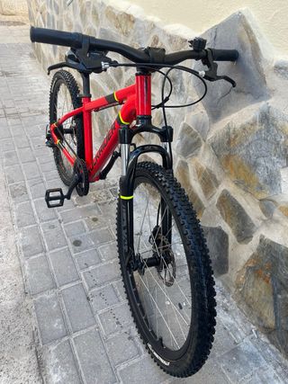 Bicicleta Montaña Rockrider Roja