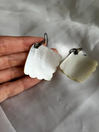 Pendientes antiguos madreperla