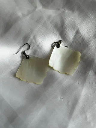 Pendientes antiguos madreperla