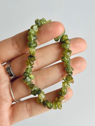 Pulsera Chips Mineral Peridoto