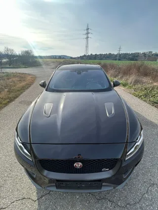 Jaguar F-Pace SVR 550cv 2019