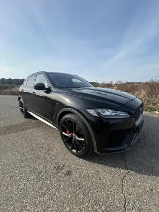 Jaguar F-Pace SVR 550cv 2019