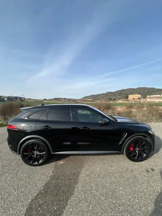 Jaguar F-Pace SVR 550cv 2019