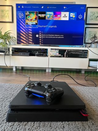 PS4 Slim+mando+5 Juegos+cables+caja. impecable.