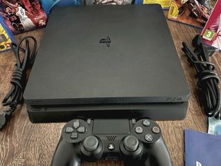PS4 Slim+mando+5 Juegos+cables+caja. impecable.