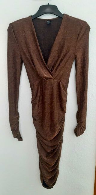 Vestido fruncido nuevo sin estrenar. Es super elás