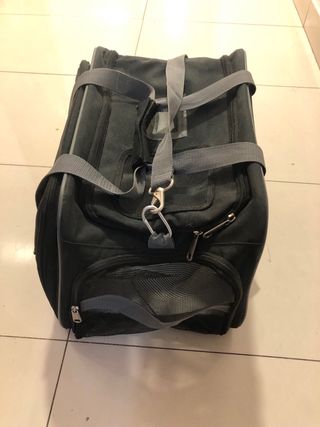 Transportín para gato gris – ligero y cómodo