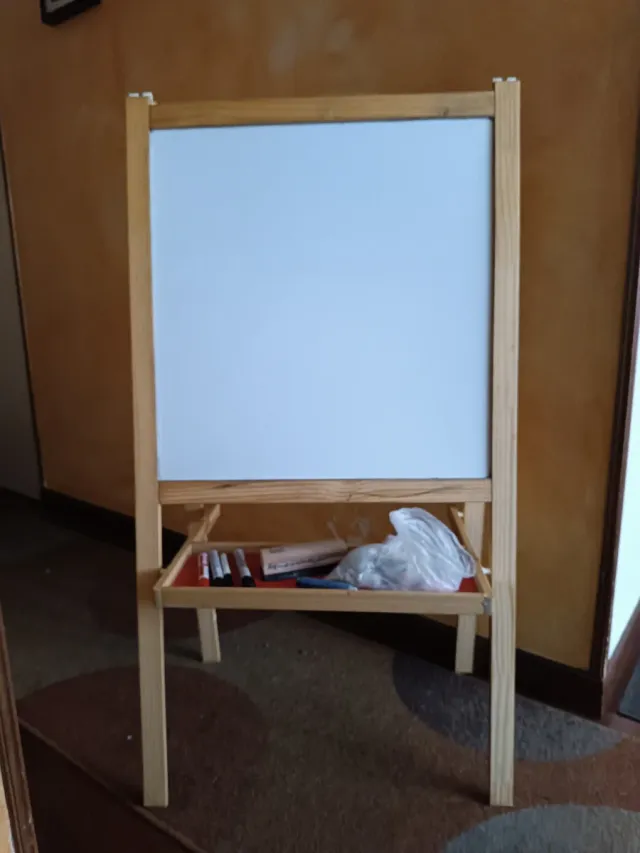 Pizarra doble con balda